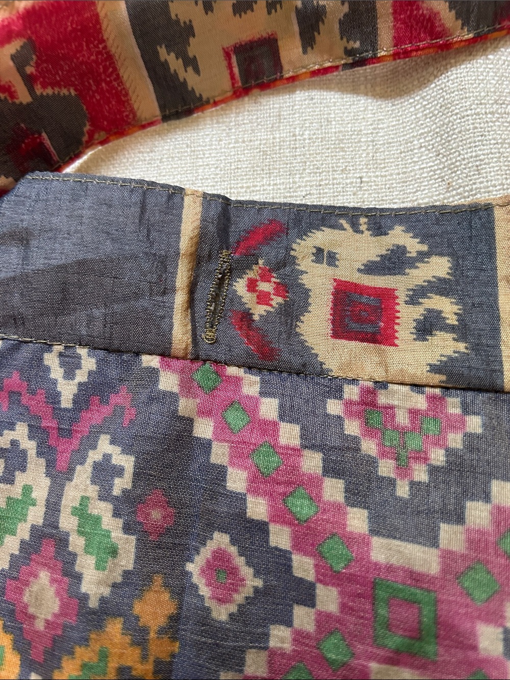 Unbranded Bohemian Silk? Wrap Maxi Skirt Mixed Media Aztec Print Summer Festival - Picture 11 of 11